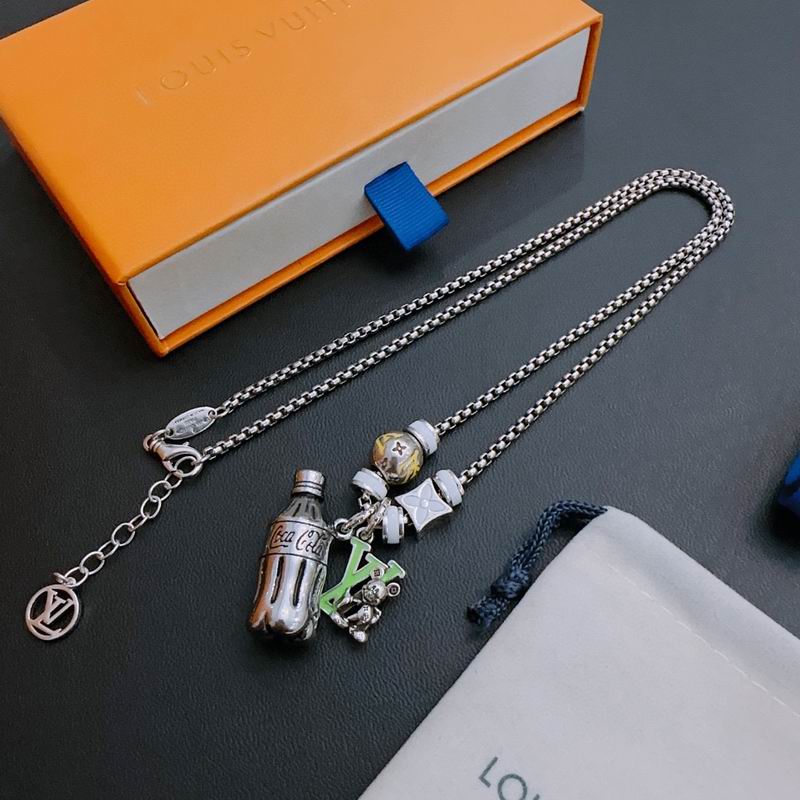 LV Necklace 03lyr531